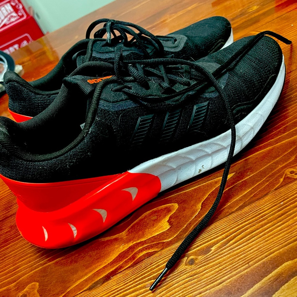 Mens Adidas Shoes Size 13.